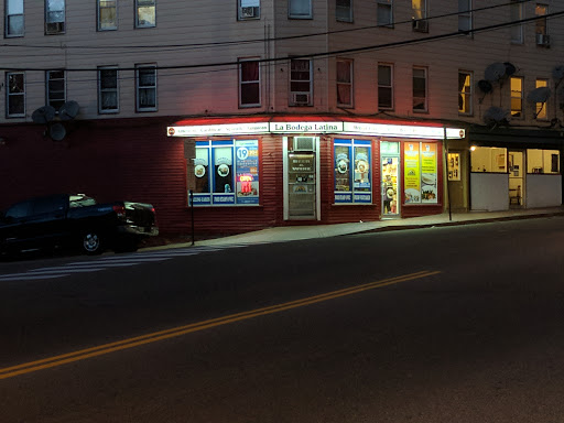 Grocery Store «La Bodega Latina Grocery Store», reviews and photos, 863 Congress St, Portland, ME 04102, USA