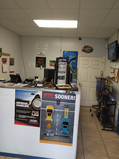 Auto Repair Shop «Edcar Tire & Auto Repair», reviews and photos, 27440 S Dixie Hwy, Homestead, FL 33032, USA