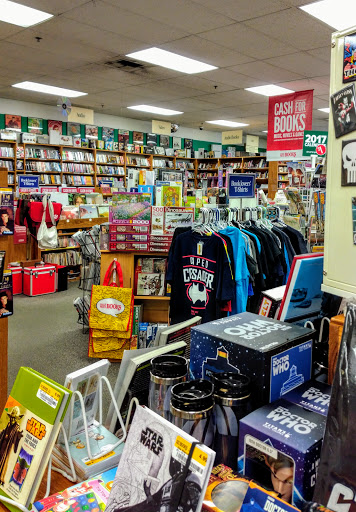 Shopping Mall «Parkway Square Shopping Center», reviews and photos, 16876 Southcenter Pkwy, Tukwila, WA 98188, USA