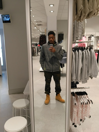 Outlet Mall «Tanger Outlet Myrtle Beach Hwy 17», reviews and photos, 10835 Kings Rd, Myrtle Beach, SC 29572, USA