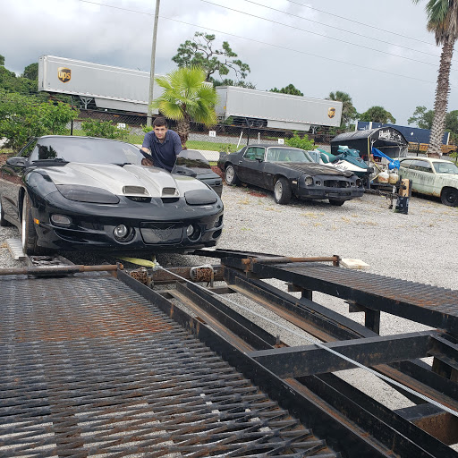 Auto Glass Shop «Glades Repair Collision & Body», reviews and photos, 425 NW Ave L, Belle Glade, FL 33430, USA