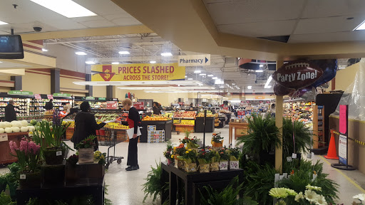 Supermarket «Giant Eagle Supermarket», reviews and photos, 24601 Chagrin Blvd, Beachwood, OH 44122, USA