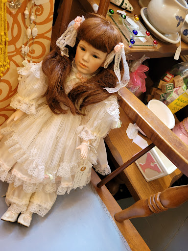 Antique Store «Vintage Gifts & Antiques», reviews and photos, 11503 Jones Rd, Houston, TX 77070, USA