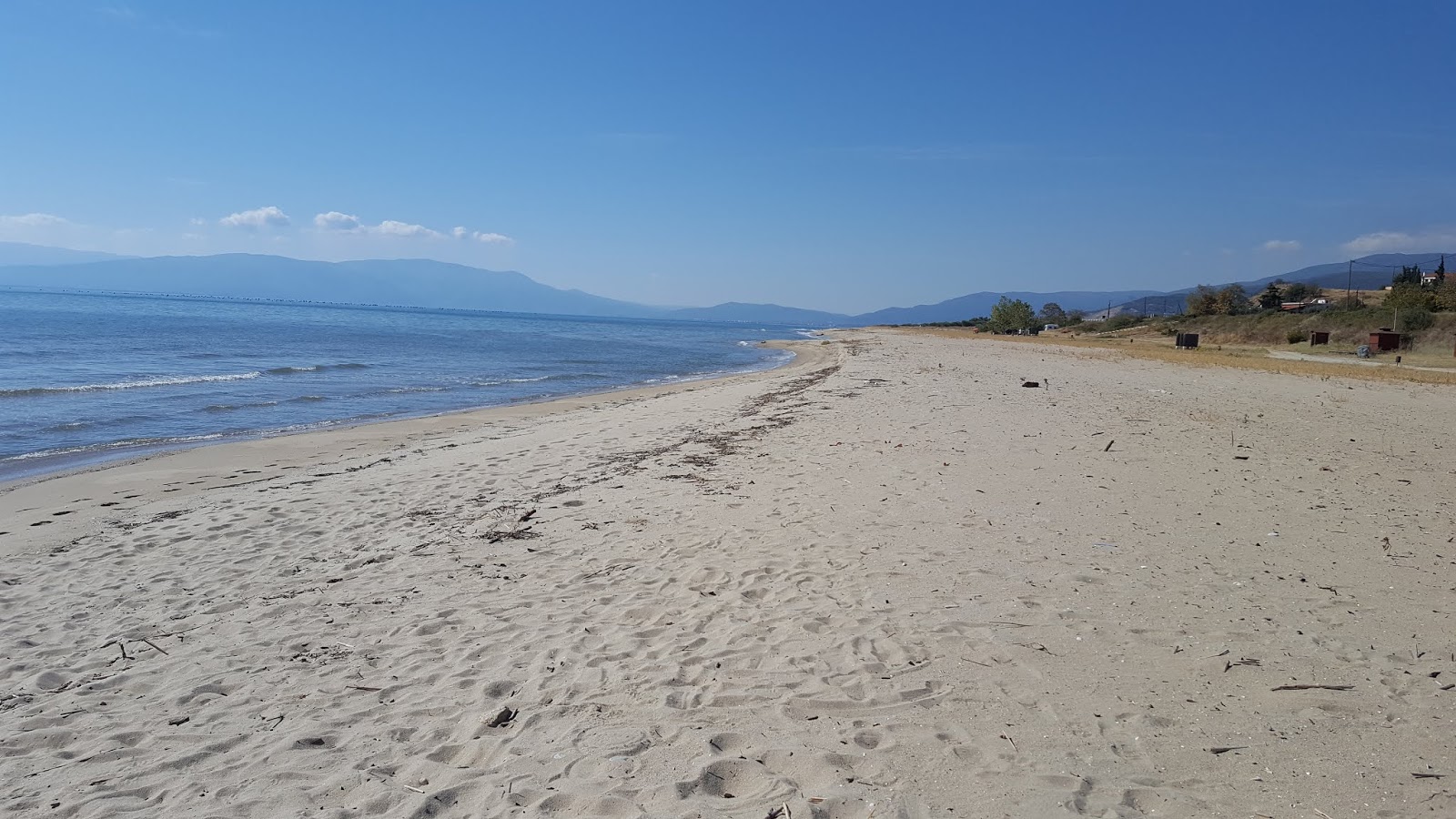 Foto de Sandy Beach com areia brilhante superfície