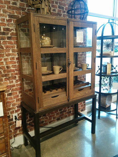 Furniture Store «Ashley Furniture HomeStore», reviews and photos, 2028 N Tomahawk Island Dr, Portland, OR 97217, USA