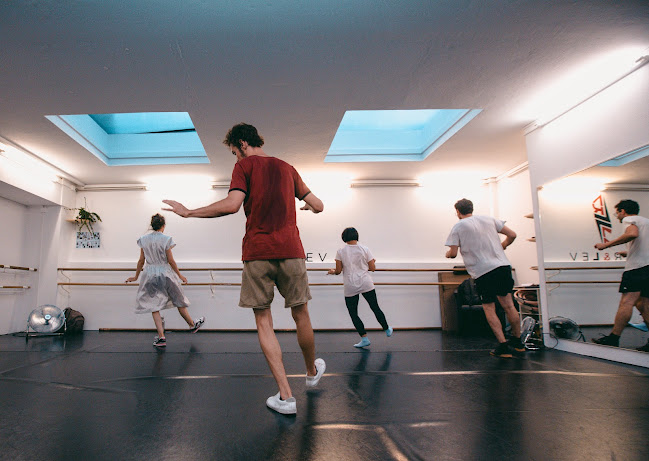 Rezensionen über Ballet School Lar & Lev in Genf - Tanzschule