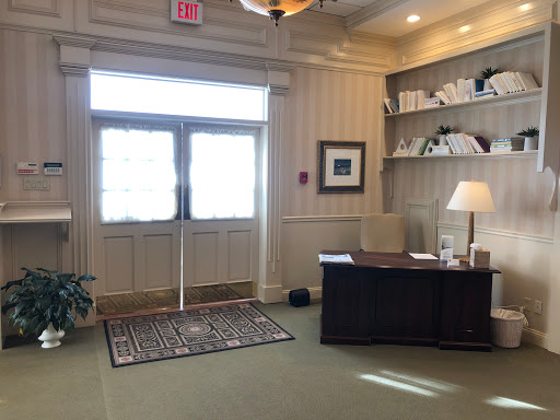 Funeral Home «Yorktown Funeral Home», reviews and photos, 945 E Main St, Shrub Oak, NY 10588, USA