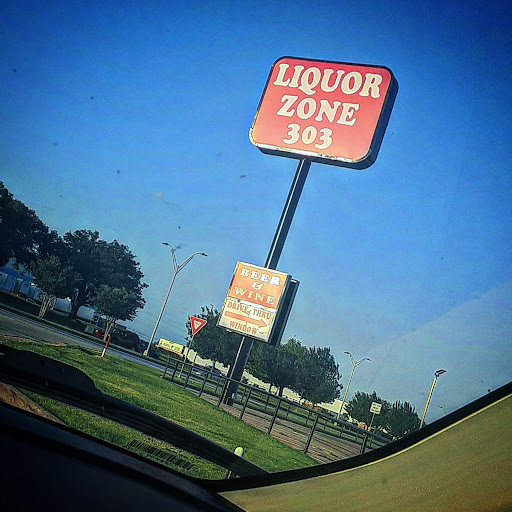 Liquor Store «Liquor Zone», reviews and photos, 3004 E Pioneer Pkwy #200, Arlington, TX 76010, USA