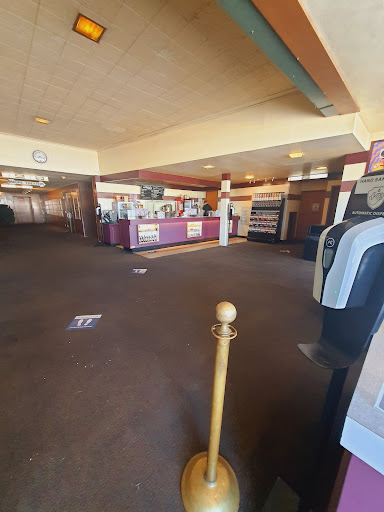 Movie Theater «Landmark CREST Theatre», reviews and photos, 16505 5th Ave NE, Shoreline, WA 98155, USA