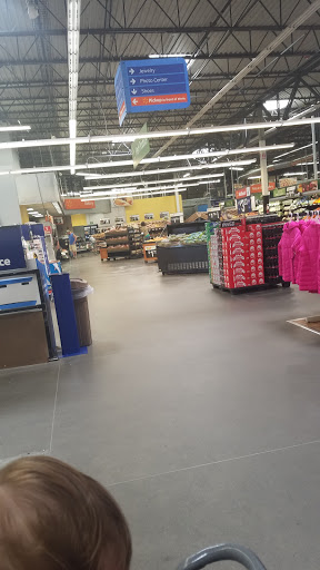 Department Store «Walmart Supercenter», reviews and photos, 415 Industrial Ave, Grinnell, IA 50112, USA