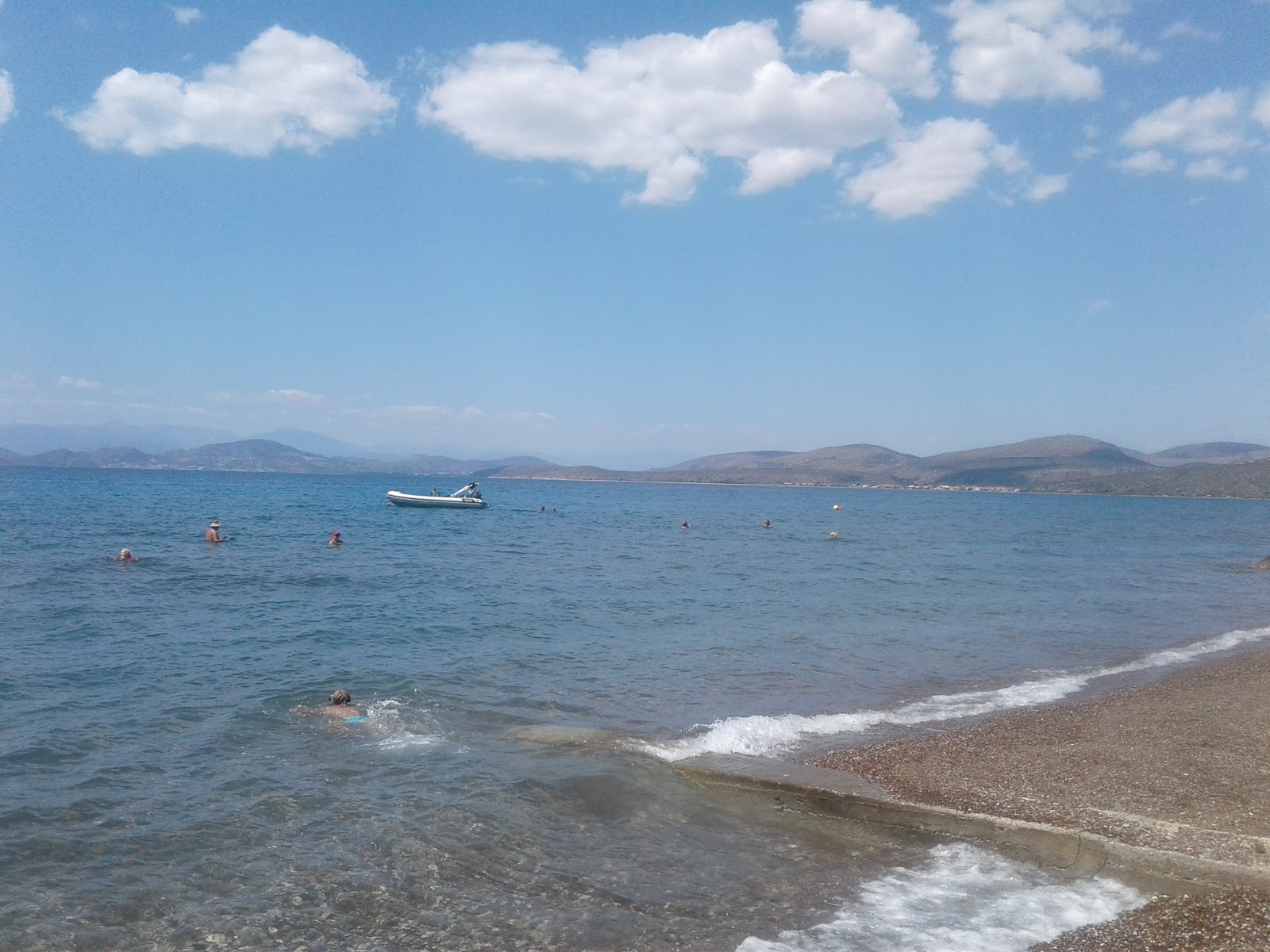 Foto di IRIA BEACH con molto pulito livello di pulizia