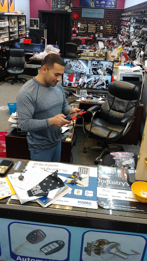 Locksmith «Armstrong Locksmith Inc», reviews and photos, 208 Thompson Ln, Nashville, TN 37211, USA