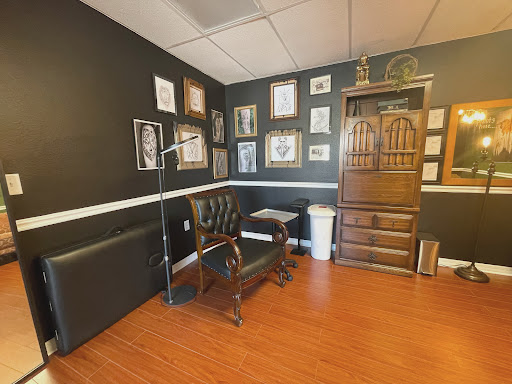 Explore men's knuckle tattoo ideas, creative tattoo ideas in Venice, available at Old Chapel Tattoo Co.