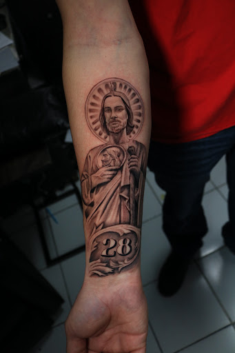 Explore straight edge tattoo ideas, creative tattoo ideas in Yakima, available at Inkarnation Tattoo