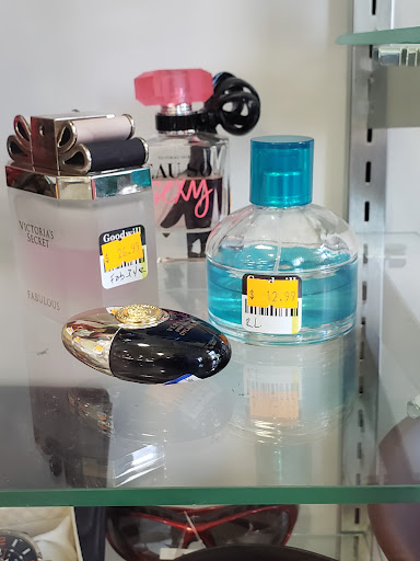 Thrift Store «Goodwill - Chanhassen», reviews and photos, 80 W 78th St, Chanhassen, MN 55317, USA