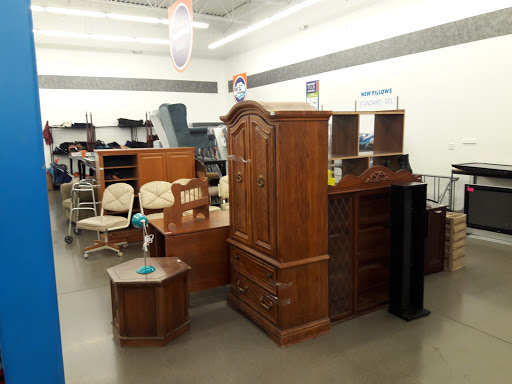 Thrift Store «99th & Camelback Goodwill Retail Store & Donation Center», reviews and photos, 10005 W Camelback Rd, Phoenix, AZ 85037, USA