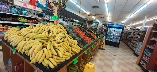 Grocery Store «M & L Food Market», reviews and photos, 7446 Collins Ave, Miami Beach, FL 33141, USA