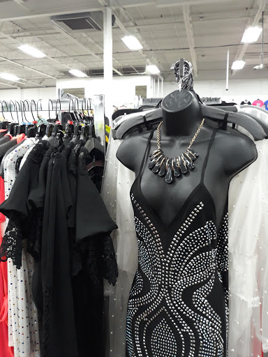 Uniform Store «Scrub Pro Uniforms & Alko Clothing Outlet», reviews and photos, 8801 Kelso Dr, Baltimore, MD 21221, USA