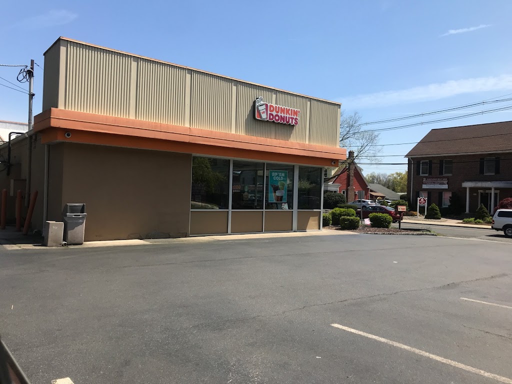 Dunkin' 07016