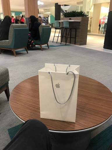 Computer Store «Apple Rosedale Center», reviews and photos, 1010 Rosedale Shopping Center, Roseville, MN 55113, USA