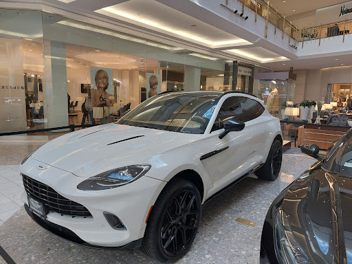 Shopping Mall «Tysons Galleria», reviews and photos, 2001 International Dr, McLean, VA 22102, USA