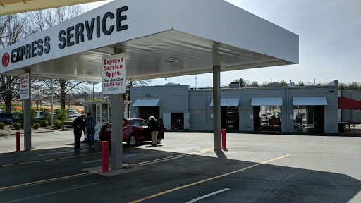 Toyota Dealer «Fred Anderson Toyota of Asheville», reviews and photos, 777 Brevard Rd, Asheville, NC 28806, USA