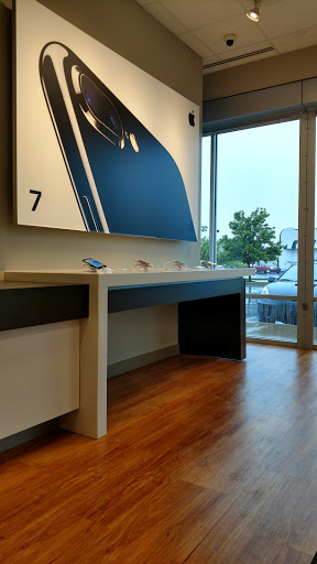 Cell Phone Store «Verizon», reviews and photos, 10651 E US Hwy 36 a, Avon, IN 46123, USA