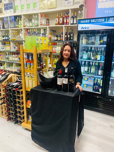 Liquor Store «Carhart Wines & Liquors», reviews and photos, 343 Mamaroneck Ave, White Plains, NY 10605, USA