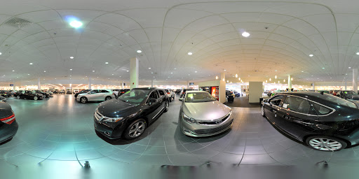 Toyota Dealer «Kings Toyota - New Cars, Indoor Showroom», reviews and photos, 4700 Fields Ertel Rd, Cincinnati, OH 45249, USA