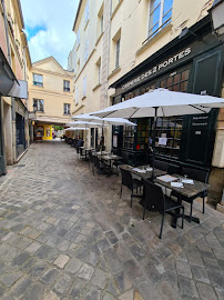 Atmosphère du Restaurant Crêperie des 2 Portes à Versailles - n°9