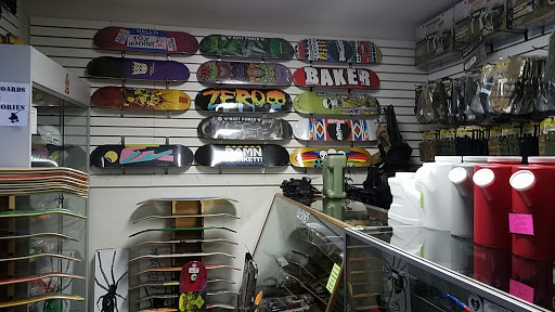 Sporting Goods Store «Montgomery Sporting Goods & Paintball», reviews and photos, 1934 NY-211, Montgomery, NY 12549, USA