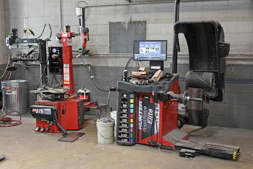 Car Dealer «Dearth Chrysler Dodge Jeep Ram», reviews and photos, 520 8th St, Monroe, WI 53566, USA