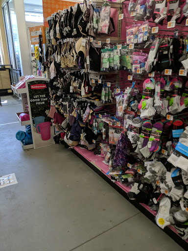 Dollar Store «FAMILY DOLLAR», reviews and photos, 322 S Broadway, Lawrence, MA 01843, USA