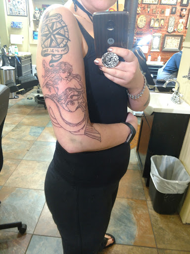 Tattoo Shop «Frequency Tattoo Company», reviews and photos, 4038 Ridge Ave, Philadelphia, PA 19129, USA