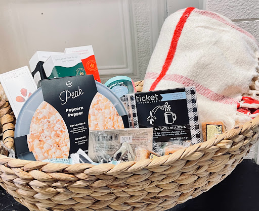 Home Goods Store «Rusted Window», reviews and photos, 99 E Carmel Dr Suite 140, Carmel, IN 46032, USA