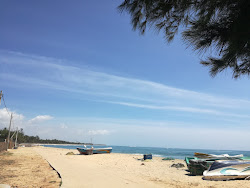 Thirukkovil beach'in fotoğrafı - rahatlamayı sevenler arasında popüler bir yer