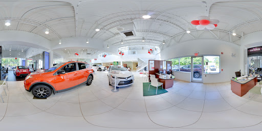 Toyota Dealer «Day Toyota», reviews and photos, 1110 Clairton Blvd, Pleasant Hills, PA 15236, USA