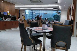 Zaitoon Restaurant, Navalur image