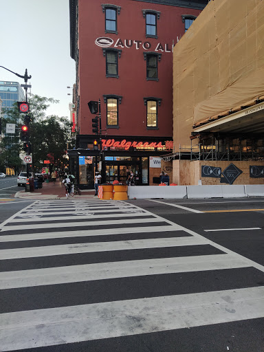 Convenience Store «Walgreens», reviews and photos, 801 7th St NW, Washington, DC 20001, USA