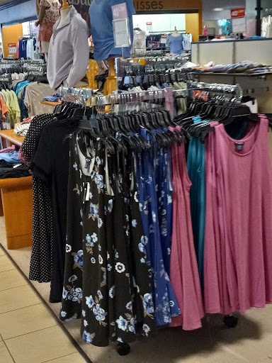 Shopping Mall «Lebanon Valley Mall», reviews and photos, 2231 Lebanon Valley Mall, Lebanon, PA 17042, USA