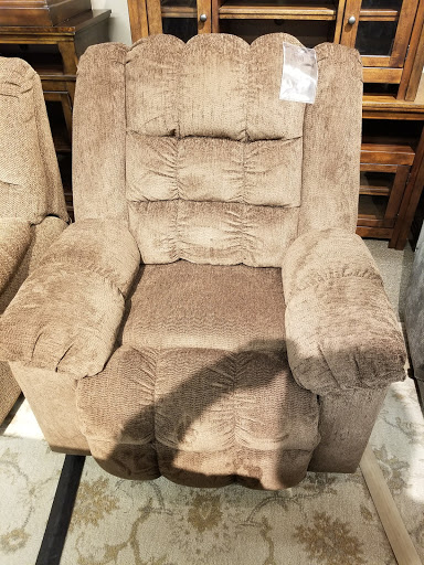 Furniture Store «Ashley HomeStore», reviews and photos, 3200 Mall Loop Dr, Joliet, IL 60431, USA