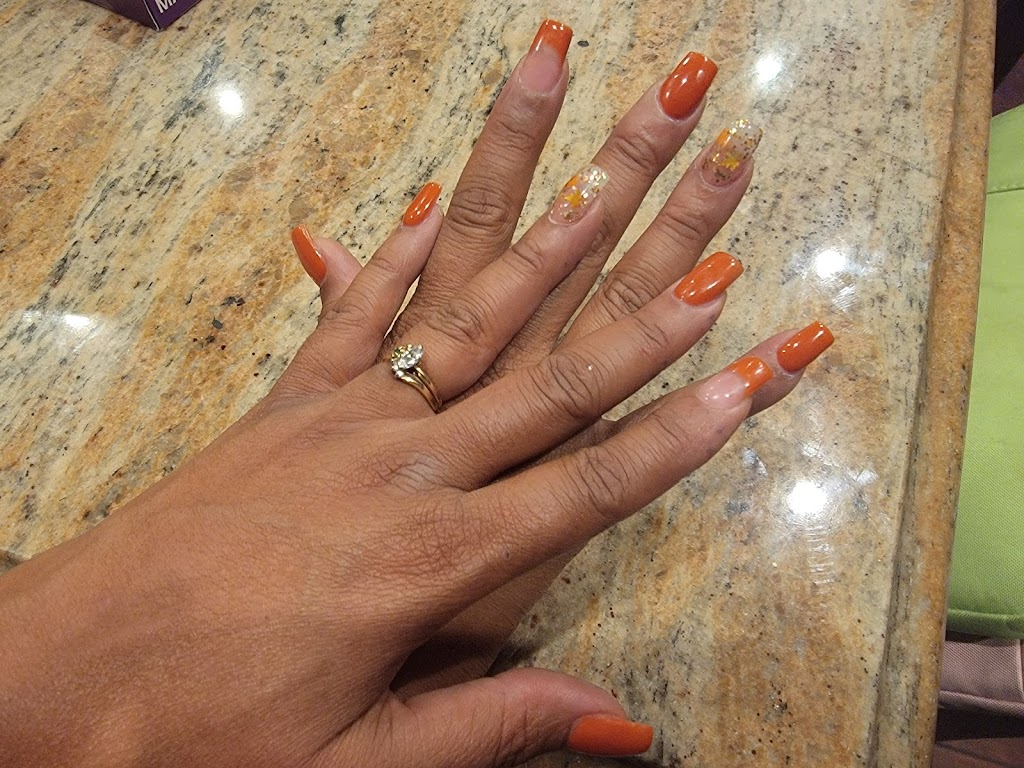 Clawed Nail Salon 90706