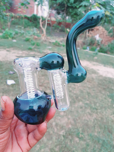 Tobacco Shop «Twisted Smoke Shop (J St)», reviews and photos, 3718 J St, Sacramento, CA 95816, USA