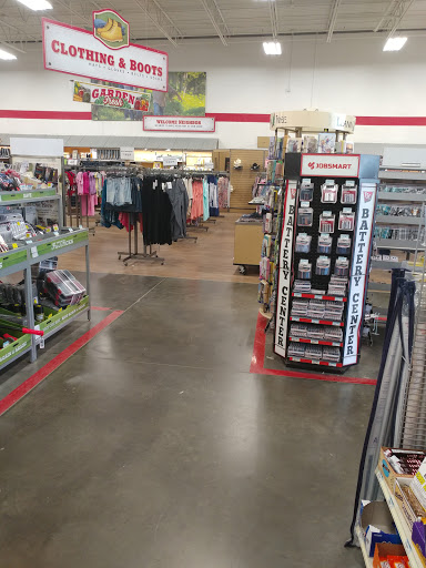 Home Improvement Store «Tractor Supply Co.», reviews and photos, 26 Commerce Rd, Clarion, PA 16214, USA