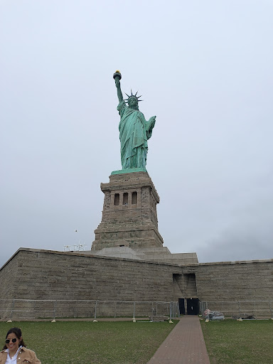 SeaGlass Carousel, Water St &, State St, New York, 10004