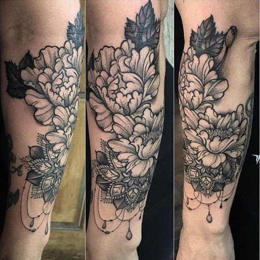 Tattoo Shop «Graceland Tattoo Inc», reviews and photos, 2648 E Main St, Wappingers Falls, NY 12590, USA