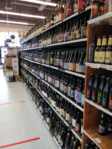 Liquor Store «Knightly Spirits of Orange Blossom Trail», reviews and photos, 12975 S Orange Blossom Trail, Orlando, FL 32837, USA