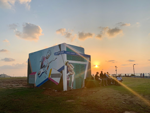 Aviv Beach