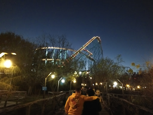 Roller Coaster «Titan», reviews and photos, 2201 E Road to Six Flags St, Arlington, TX 76011, USA