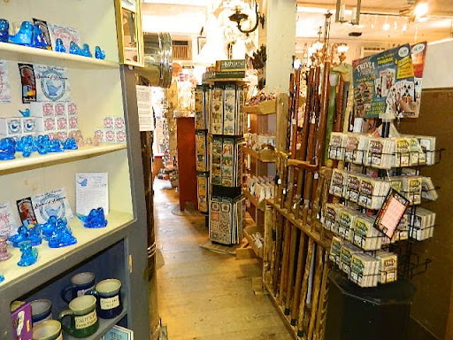 Candy Store «Wayside Country Store», reviews and photos, 1015 Boston Post Rd E #1, Marlborough, MA 01752, USA